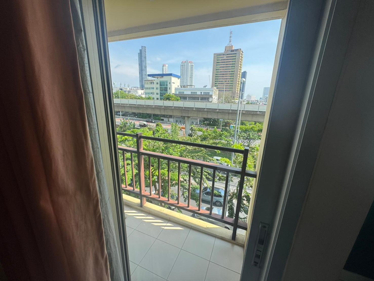 Palette Bella B All Suites Bangkok Hotel Exterior foto